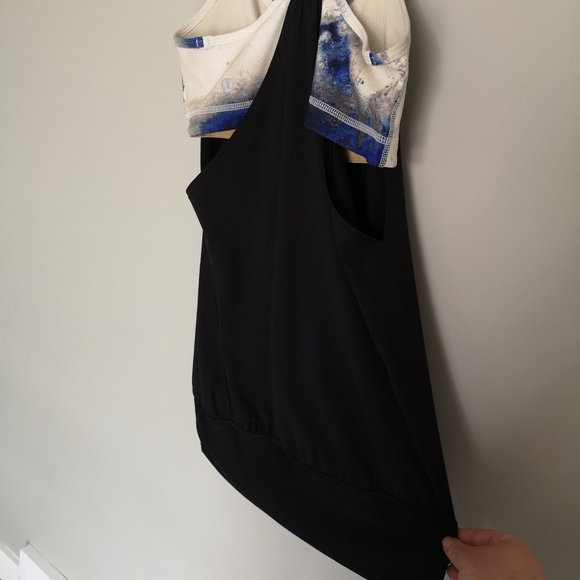 Lululemon Activewear Singlet Yoga Tank Top - Picture 5 of 14